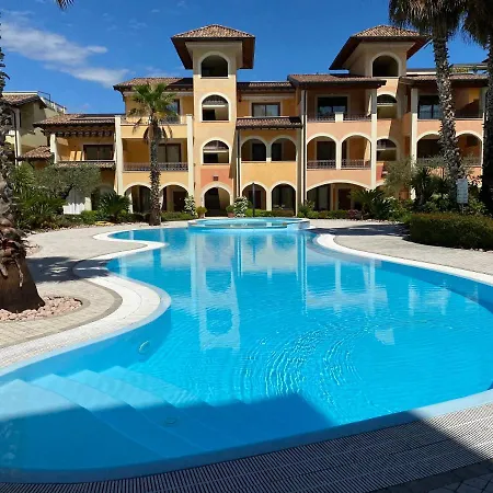 Fronte Lago Casa Vacanze * 托斯科拉诺-马德尔诺