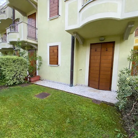 Appartamento Fronte Lago Casa Vacanze