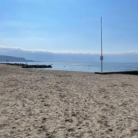 Appartamento Fronte Lago Casa Vacanze *